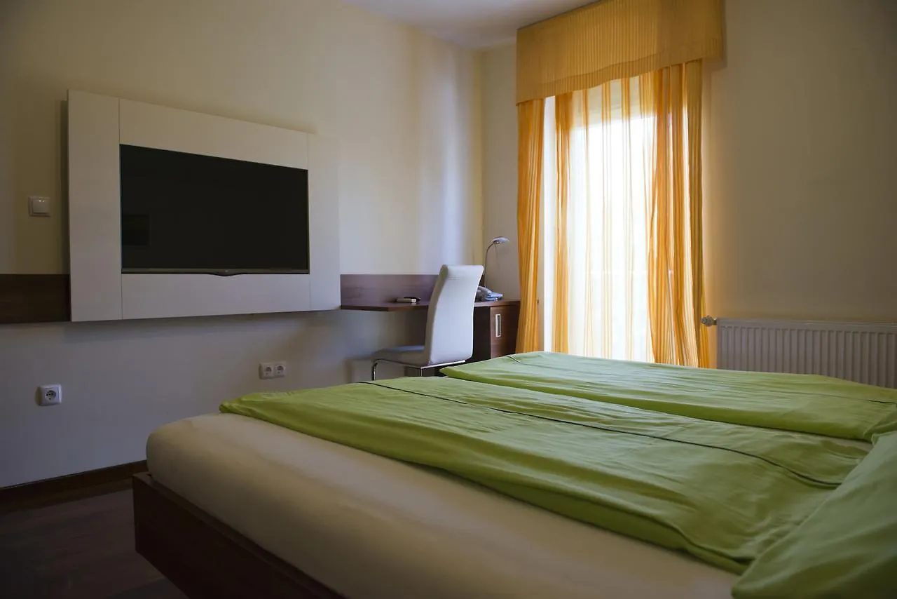 *** Gasthof Hotel Pansion Maestral Novi Vinodolski Kroatien