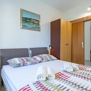 Apartment Ana