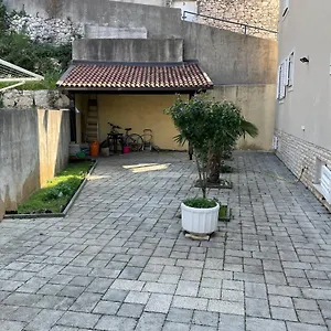 Apartment Girl